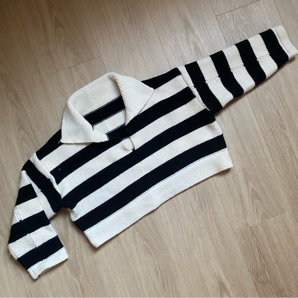 Striped Cropped Knit Sweater Polo Collar, Black and Cream